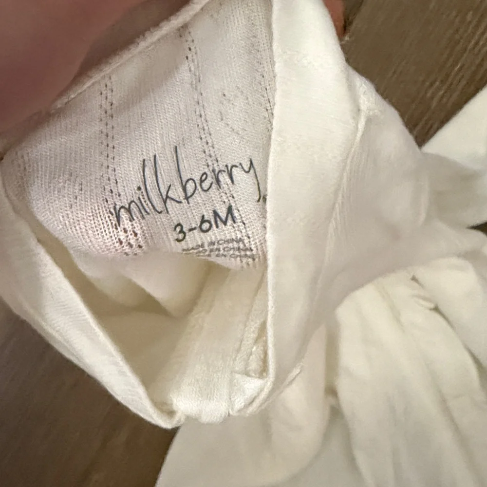 NWOT Milkberry white heart ribbed ruffle bamboo viscose footie